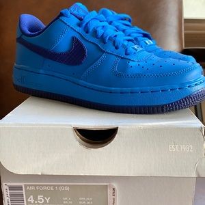 NIKE AIR FORCE 1s Deep Royal Blue (size 4.5Y)